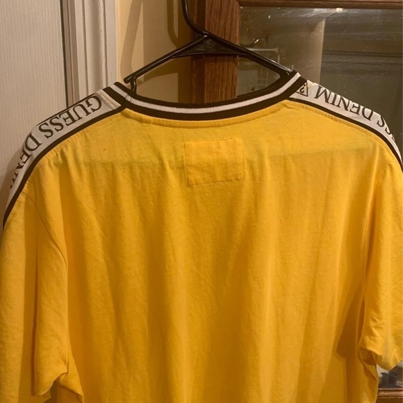 Guess Summer Shirt - Picture 2 of 4